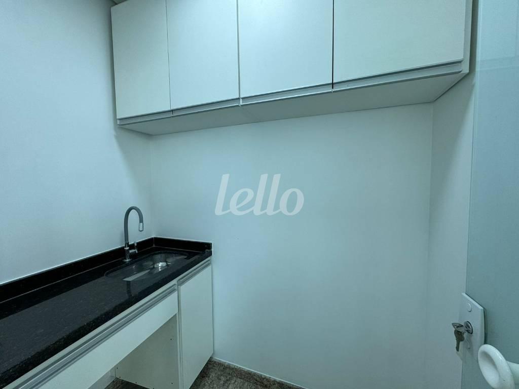 COPA de Sala / Conjunto para alugar, Padrão com 40 m², e em Vila Invernada - São Paulo