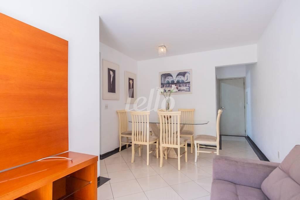 01SALA_002 de Apartamento para alugar, Padrão com 73 m², 3 quartos e 2 vagas em Vila Gomes Cardim - São Paulo