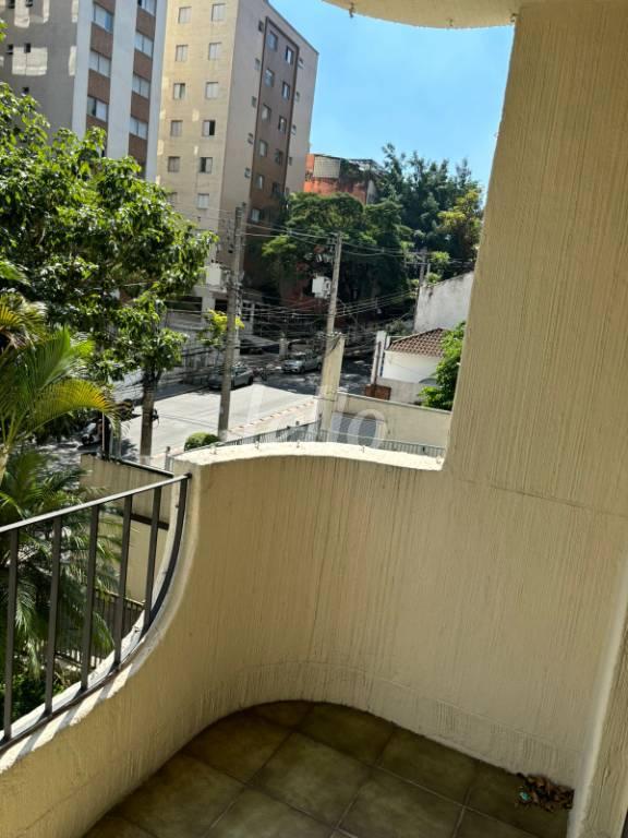 VARANDA de Apartamento à venda, Padrão com 75 m², 3 quartos e 1 vaga em Pinheiros - São Paulo