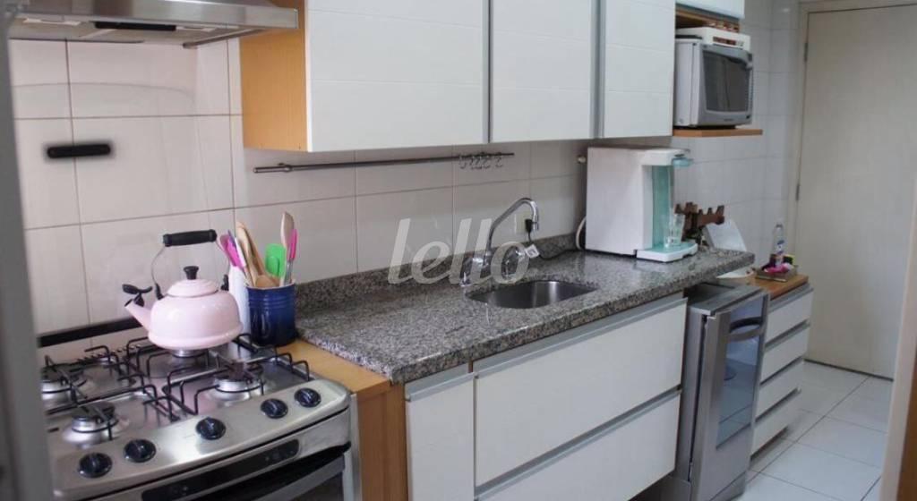 COZINHA de Apartamento para alugar, Padrão com 111 m², e 2 vagas em Vila Olímpia - São Paulo