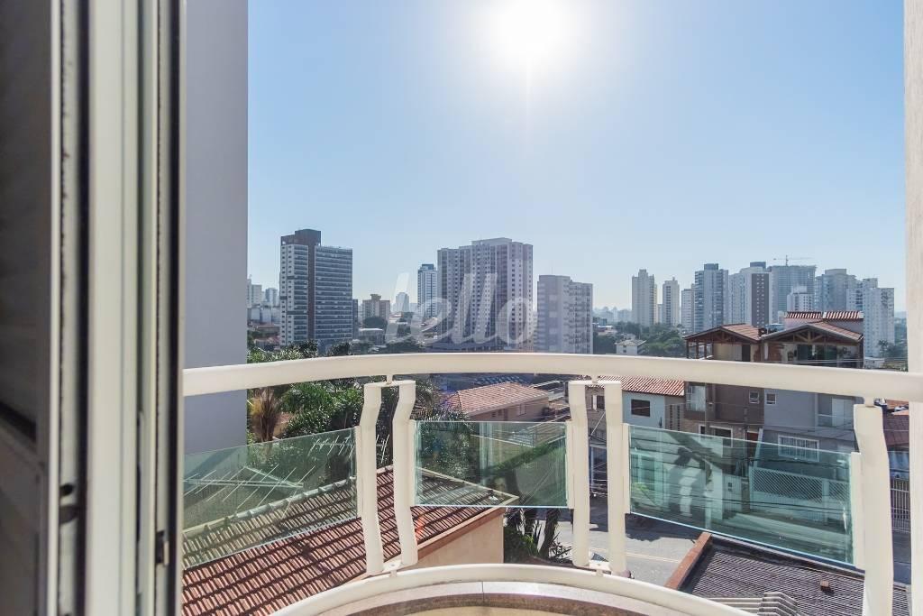 SUITE 3 de Casa para alugar, sobrado com 250 m², 4 quartos e 4 vagas em Vila Dom Pedro I - São Paulo