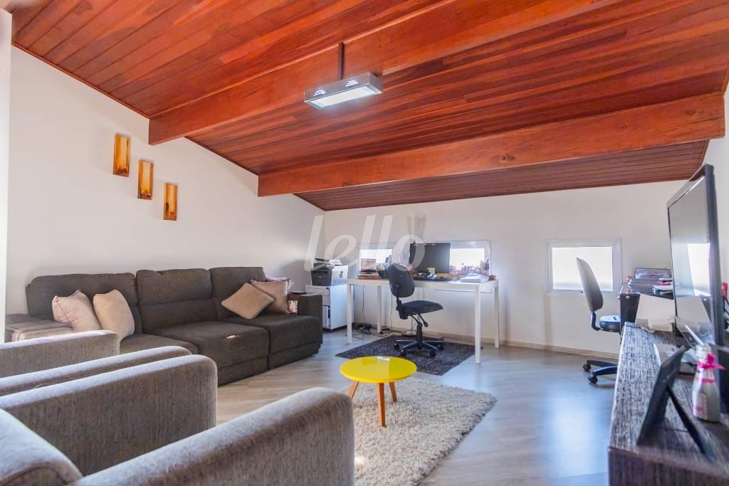 DORMITORIO de Casa para alugar, sobrado com 250 m², 4 quartos e 4 vagas em Vila Dom Pedro I - São Paulo