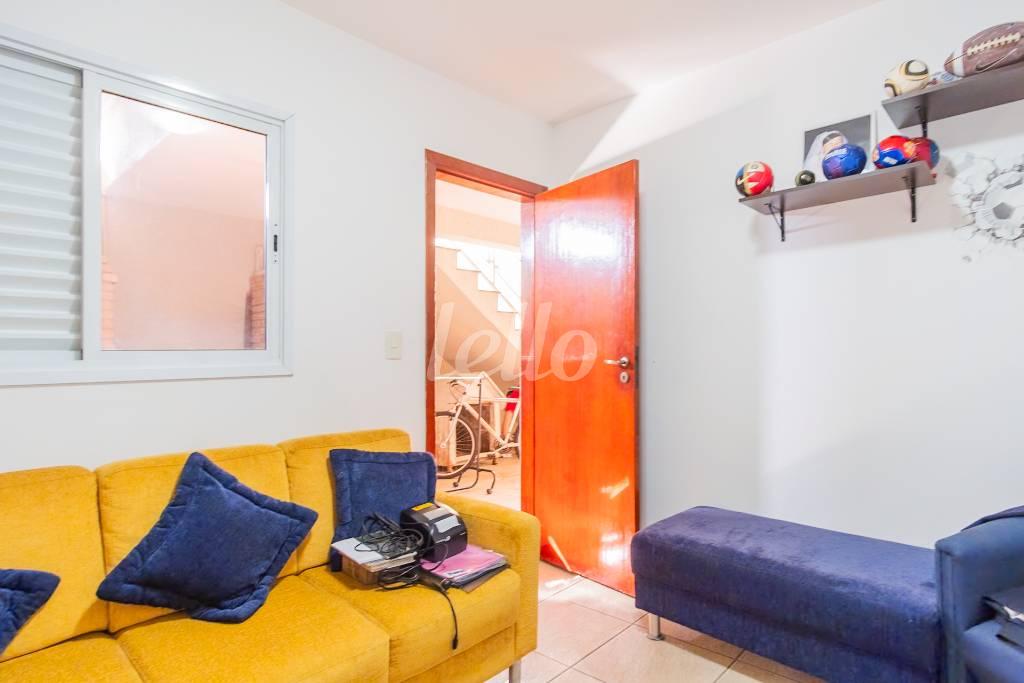 GARAGEM de Casa para alugar, sobrado com 250 m², 4 quartos e 4 vagas em Vila Dom Pedro I - São Paulo