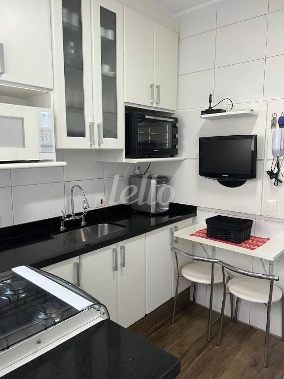 COZINHA de Apartamento à venda, Padrão com 80 m², 3 quartos e 2 vagas em Indianópolis - São Paulo