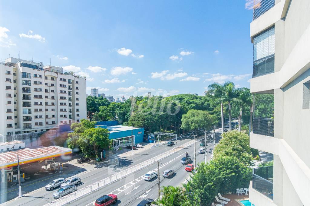 SALA de Apartamento para alugar, Padrão com 100 m², 2 quartos e 2 vagas em Vila Clementino - São Paulo