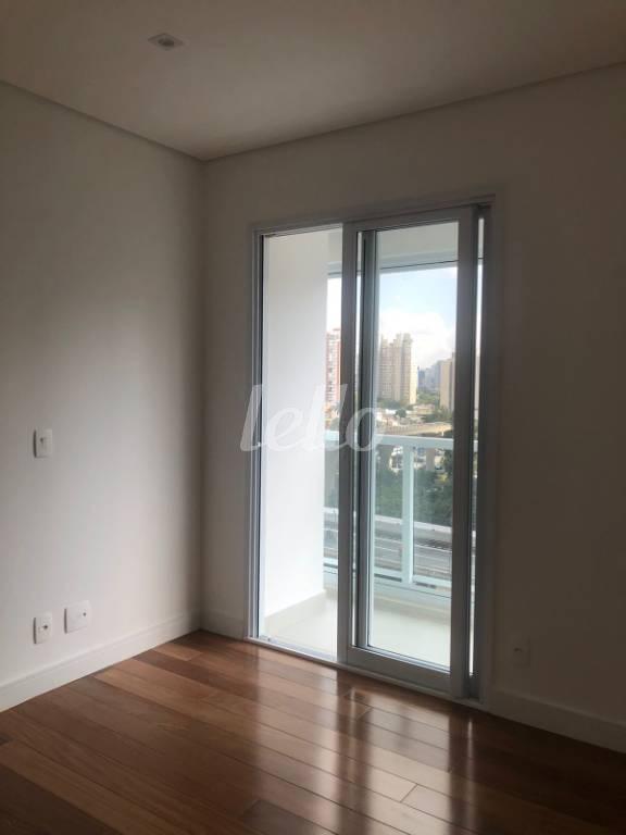 SALA de Apartamento para alugar, Padrão com 219 m², 4 quartos e 3 vagas em Campo Belo - São Paulo