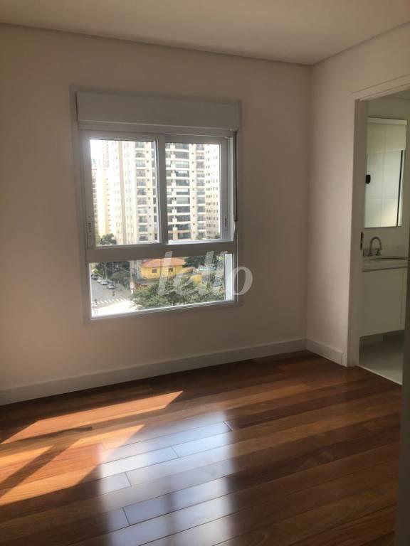 DORMITORIO de Apartamento para alugar, Padrão com 219 m², 4 quartos e 3 vagas em Campo Belo - São Paulo
