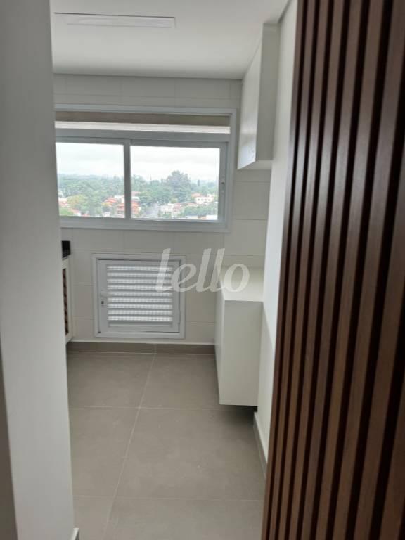 AREA DE SERVIÇO de Apartamento para alugar, Padrão com 219 m², 4 quartos e 3 vagas em Campo Belo - São Paulo