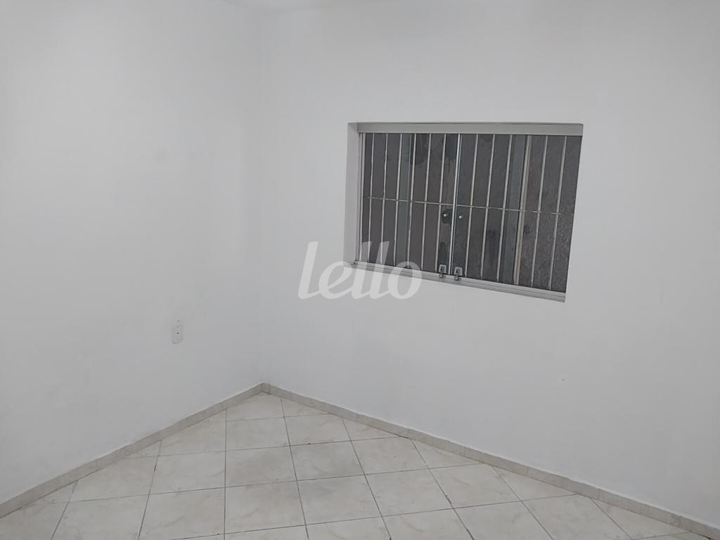 2-QUARTO-002.JPG de Casa à venda, térrea com 120 m², 2 quartos e 3 vagas em Vila Gomes Cardim - São Paulo