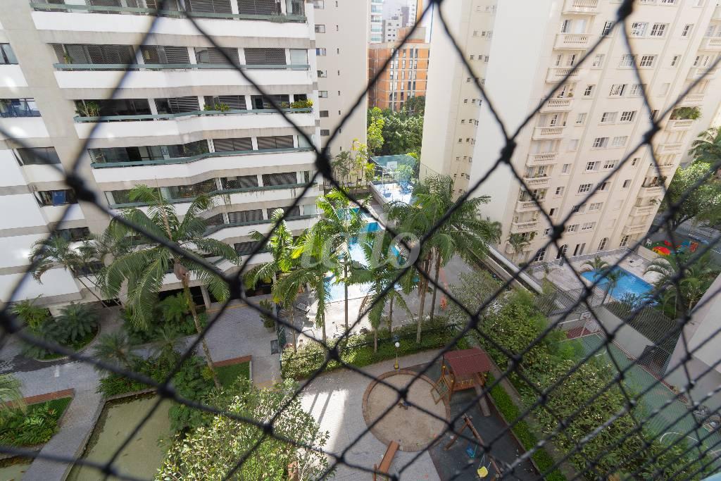APTO-MOEMA-25 de Apartamento para alugar, Padrão com 147 m², 4 quartos e 2 vagas em Vila Uberabinha - São Paulo