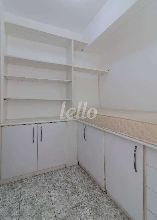 APTO-MOEMA-71 de Apartamento para alugar, Padrão com 147 m², 4 quartos e 2 vagas em Vila Uberabinha - São Paulo