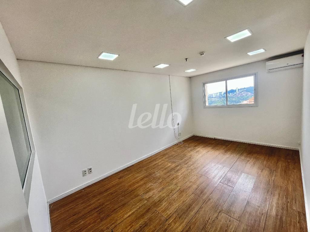 IMG_4605 de Sala / Conjunto para alugar, Padrão com 45 m², e 3 vagas em Vila Almeida - São Paulo