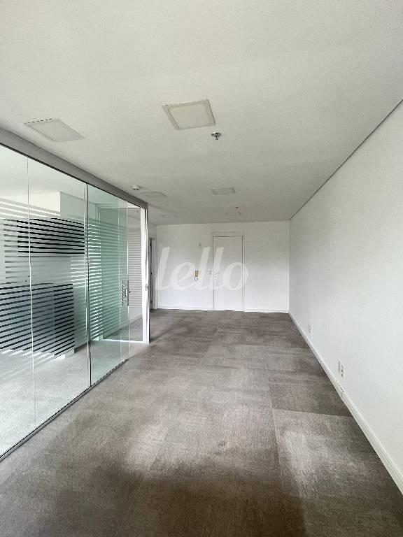 IMG_2442 de Sala / Conjunto para alugar, Padrão com 44 m², e 1 vaga em Cidade Monções - São Paulo