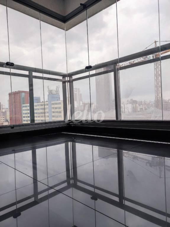 VARANDA de Apartamento para alugar, Padrão com 68 m², 2 quartos e 1 vaga em Pinheiros - São Paulo