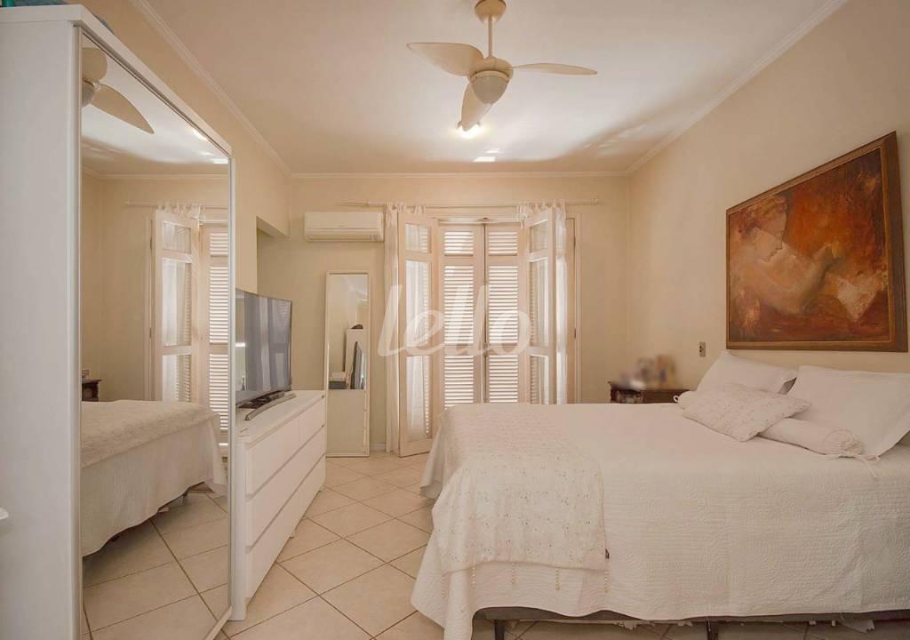 DORMITÓRIO 2 de Casa para alugar, sobrado com 426 m², 6 quartos e 4 vagas em Perdizes - São Paulo