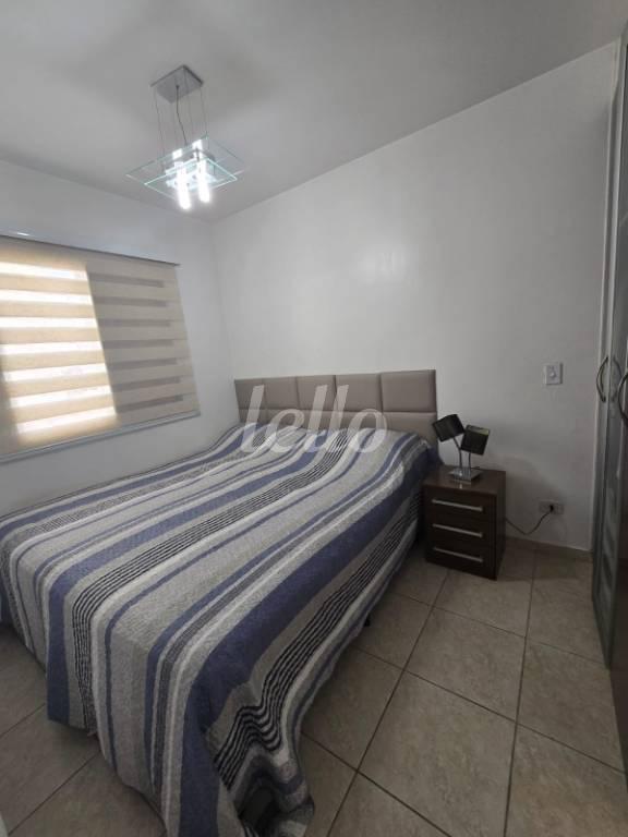 DORMITÓRIO de Apartamento à venda, Padrão com 56 m², 2 quartos e 1 vaga em Vila Bertioga - São Paulo