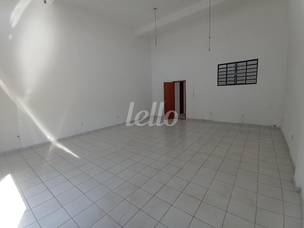 SALÃO  - FOTO 6 de Salão para alugar, Padrão com 52 m², e em Vila M Genoveva - Jundiaí