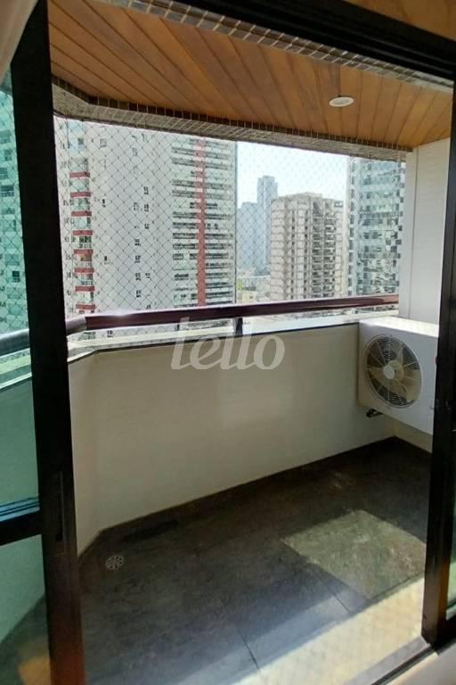 SACADA de Apartamento para alugar, Padrão com 175 m², 3 quartos e 3 vagas em Vila Regente Feijó - São Paulo