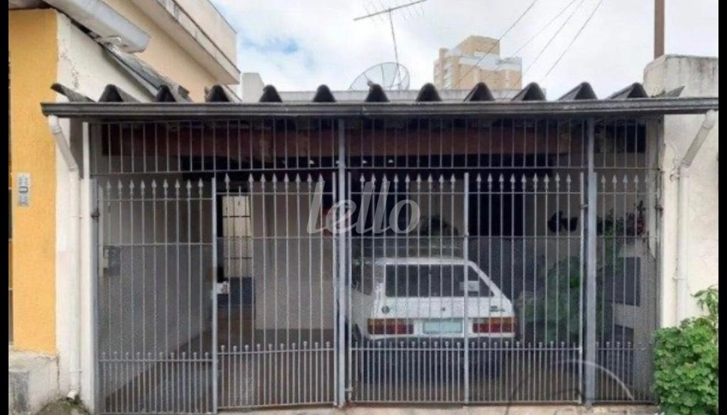FACHADA de Casa à venda, sobrado com 160 m², 3 quartos e 2 vagas em Vila Bertioga - São Paulo