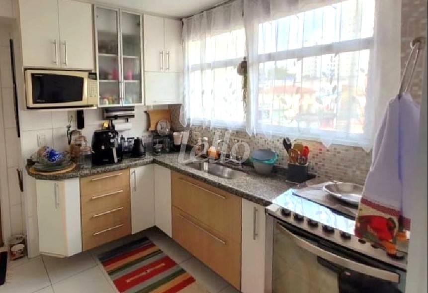 COZINHA de Apartamento à venda, Padrão com 81 m², 3 quartos e 1 vaga em Vila Gumercindo - São Paulo