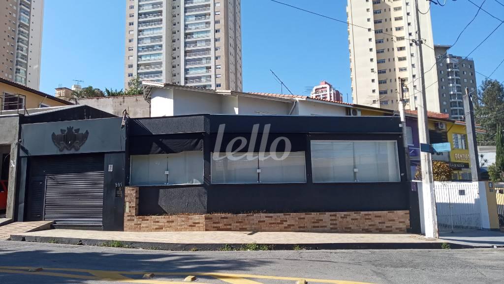 FACHADA de Loja à venda, Padrão com 150 m², e em Vila Alexandria - São Paulo