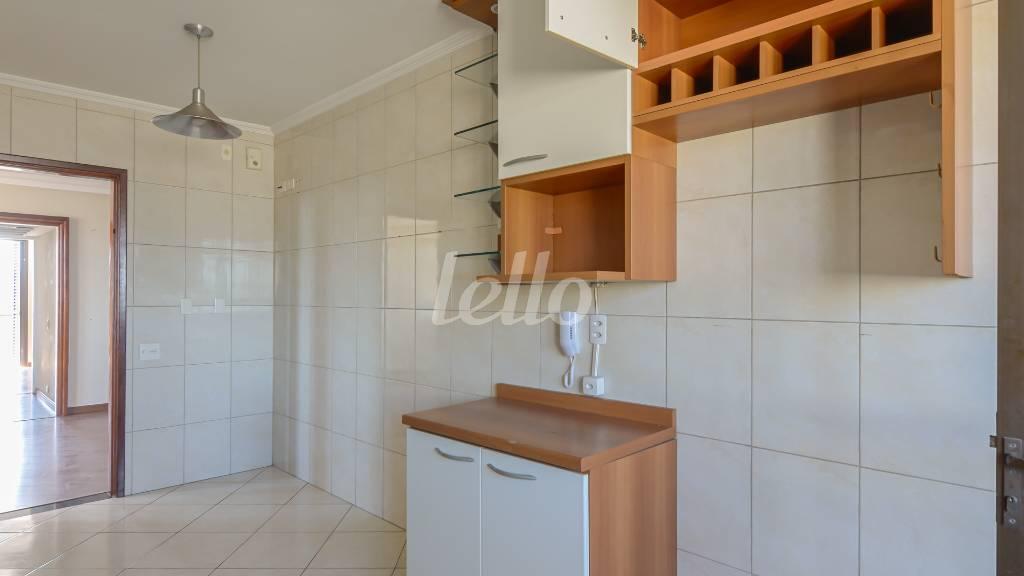 COZINHA de Apartamento à venda, Padrão com 90 m², 3 quartos e 2 vagas em Vila Alexandria - São Paulo