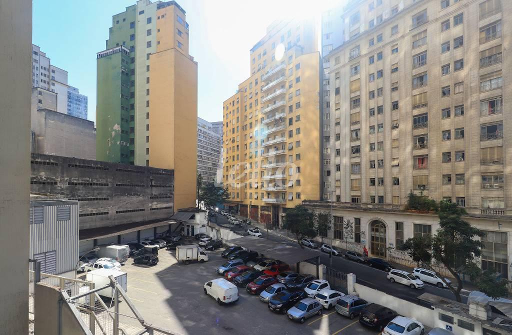SACADA de Apartamento para alugar, Padrão com 37 m², e em Centro - São Paulo