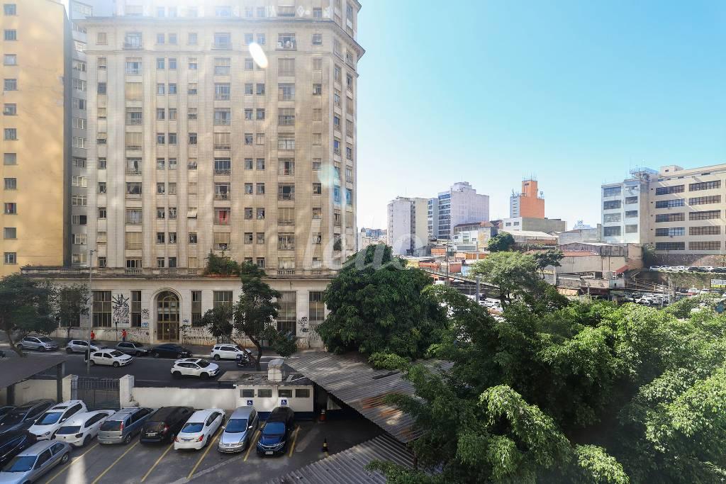 SACADA de Apartamento para alugar, Padrão com 37 m², e em Centro - São Paulo