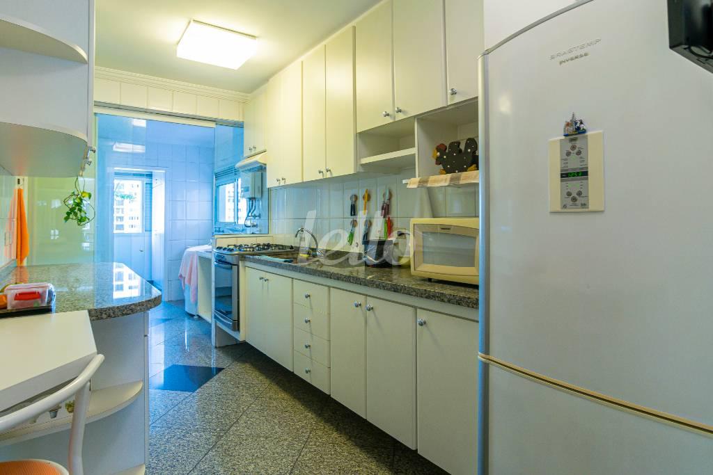 COZINHA de Apartamento à venda, Padrão com 105 m², 3 quartos e 3 vagas em Perdizes - São Paulo