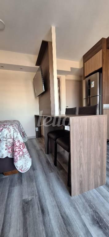 DORMITORIO/SALA de Apartamento para alugar, Studio com 26 m², 1 quarto e em Vila Nilo - São Paulo