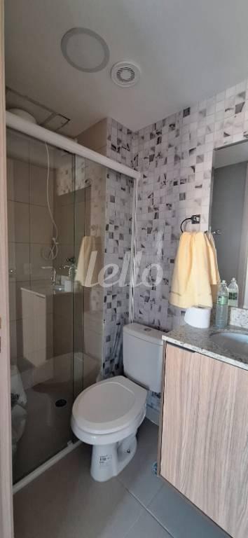 BANHEIRO SOCIAL de Apartamento para alugar, Studio com 26 m², 1 quarto e em Vila Nilo - São Paulo