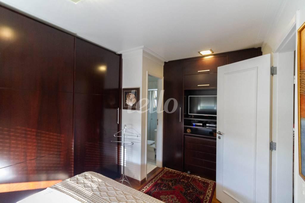 SUITE de Apartamento para alugar, Padrão com 108 m², 2 quartos e 3 vagas em Pinheiros - São Paulo