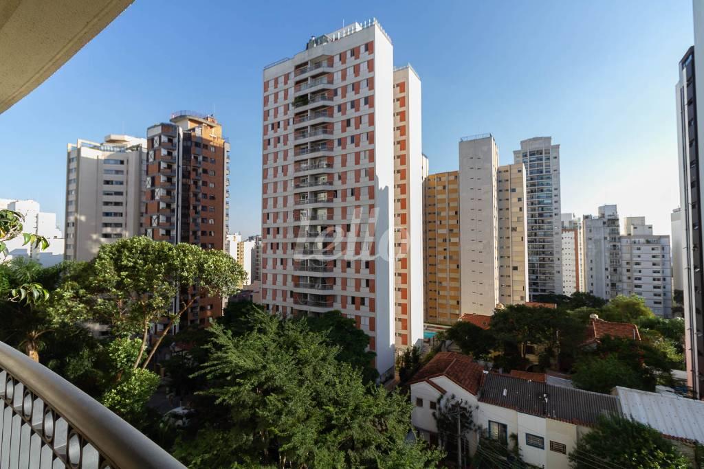 SACADA de Apartamento para alugar, Padrão com 108 m², 2 quartos e 3 vagas em Pinheiros - São Paulo