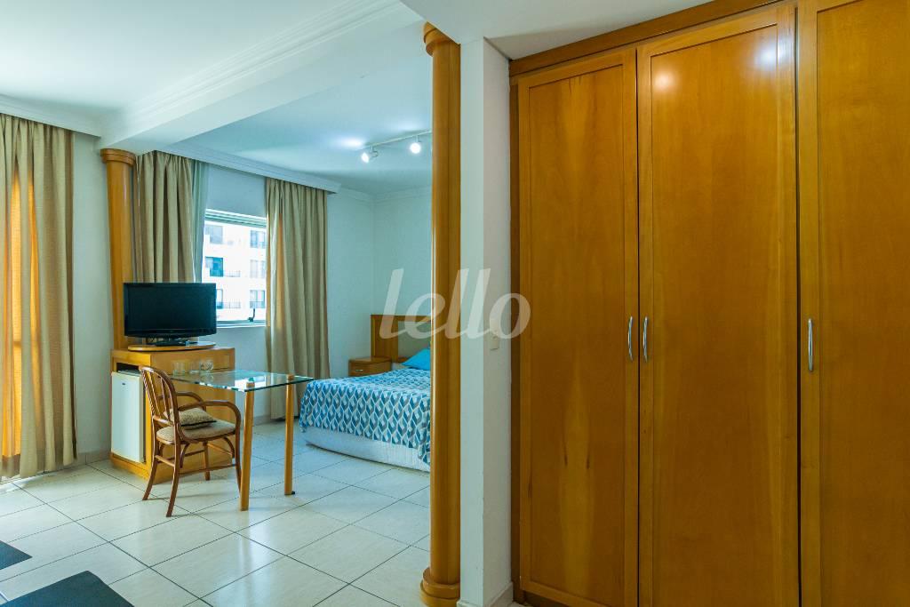 SALA de Apartamento para alugar, Padrão com 34 m², 1 quarto e 1 vaga em Pinheiros - São Paulo