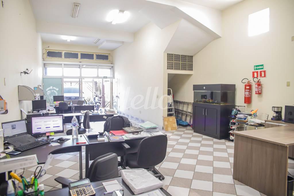 SALA de Apartamento para alugar, Padrão com 37 m², 1 quarto e em Vila Carrão - São Paulo