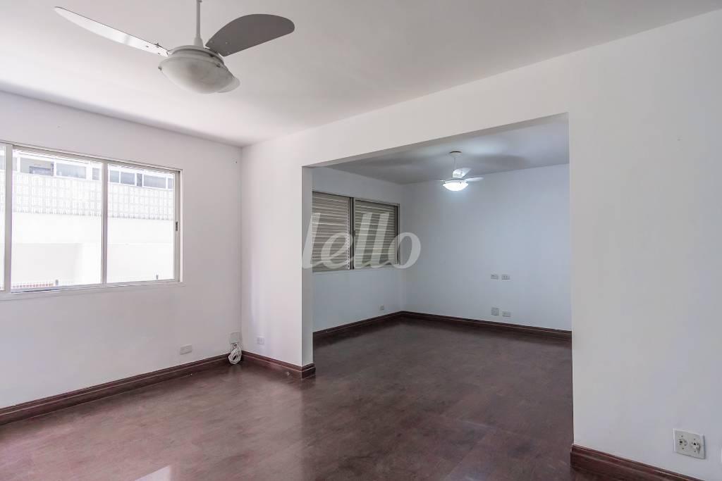 SALA de Apartamento à venda, Padrão com 152 m², 3 quartos e 1 vaga em Jardim Paulista - São Paulo