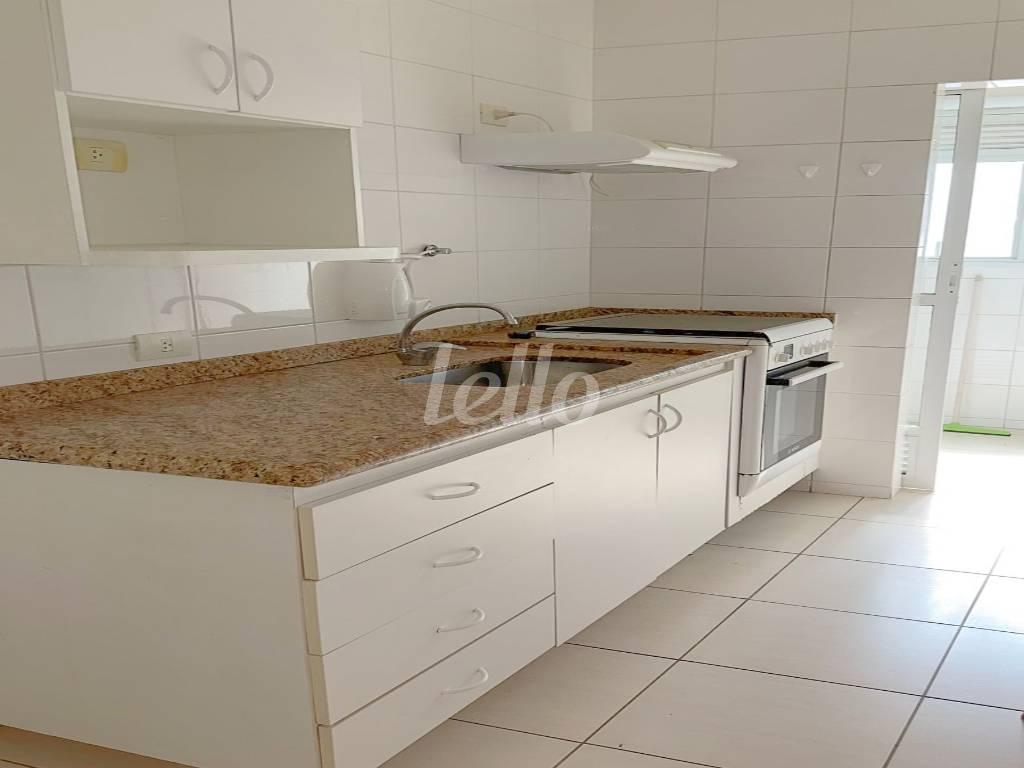 COZINHA de Apartamento à venda, Padrão com 63 m², 2 quartos e 1 vaga em Vila Guarani - São Paulo