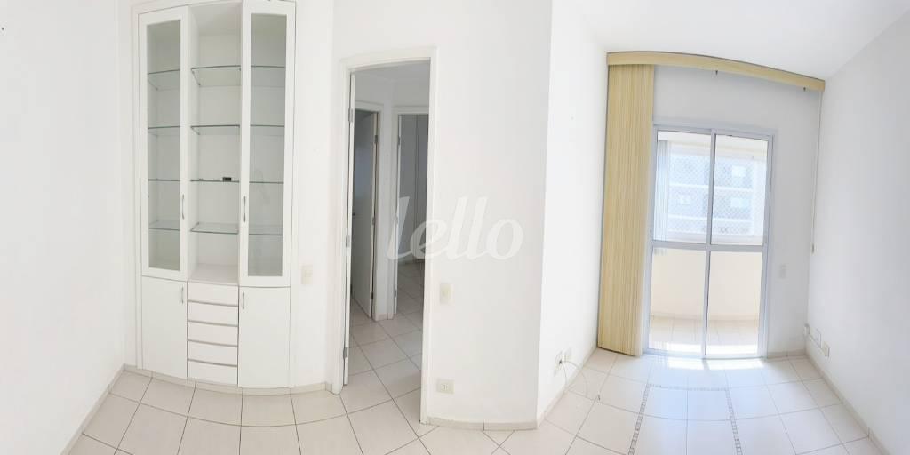 LIVING de Apartamento à venda, Padrão com 63 m², 2 quartos e 1 vaga em Vila Guarani - São Paulo