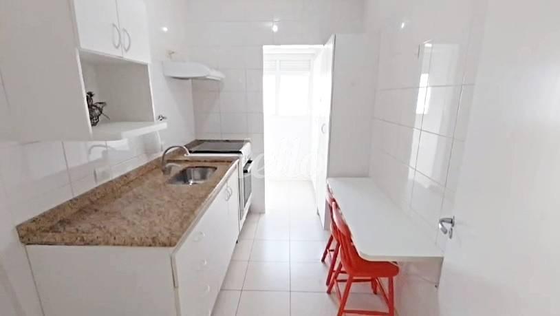 COZINHA de Apartamento à venda, Padrão com 63 m², 2 quartos e 1 vaga em Vila Guarani - São Paulo