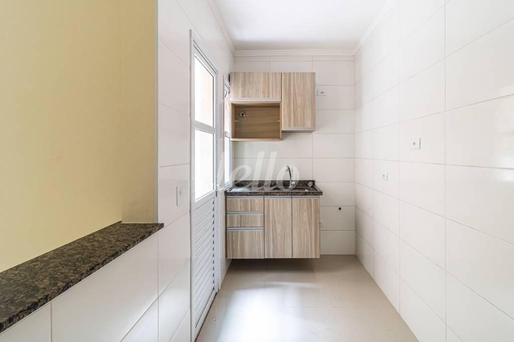 COZINHA de Apartamento para alugar, Padrão com 48 m², 2 quartos e 3 vagas em Vila Pires - Santo André