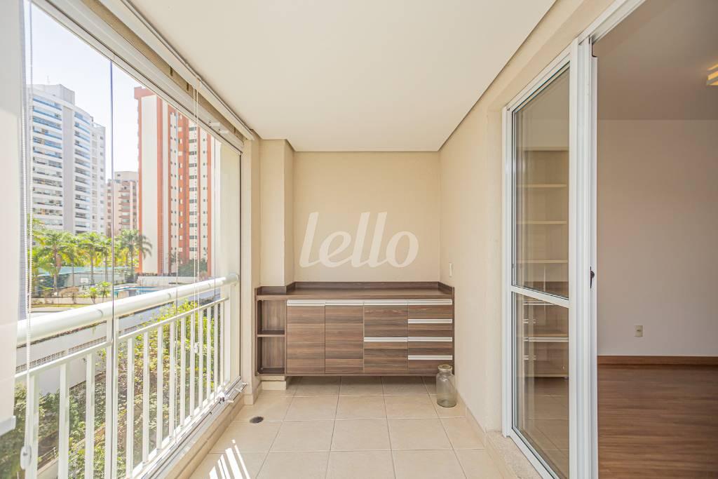 02SACADAVARANDA_001 de Apartamento à venda, Padrão com 64 m², 2 quartos e 2 vagas em Jardim Vila Mariana - São Paulo