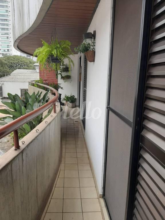 SACADA de Apartamento para alugar, Padrão com 165 m², 2 quartos e 2 vagas em Santo Amaro - São Paulo