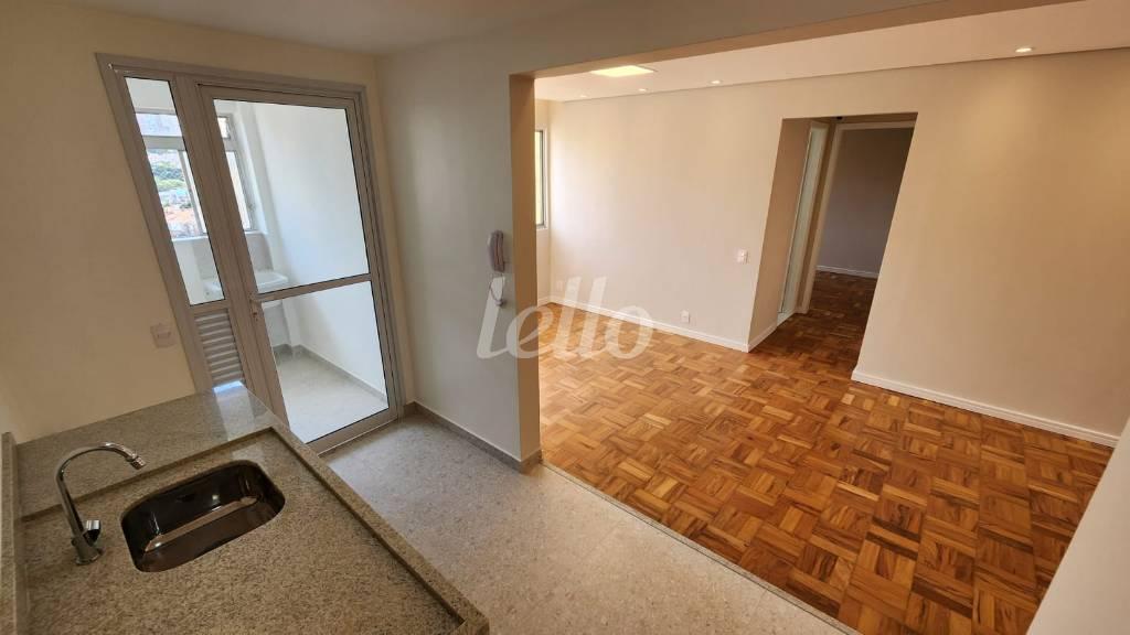 LIVING de Apartamento à venda, Padrão com 67 m², 2 quartos e 1 vaga em Chácara Inglesa - São Paulo