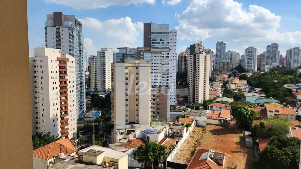 VISTA de Apartamento à venda, Padrão com 67 m², 2 quartos e 1 vaga em Chácara Inglesa - São Paulo
