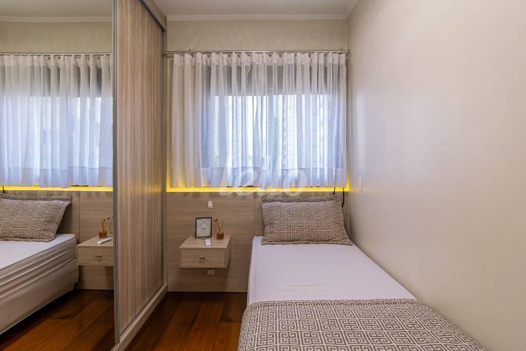 DORMITORIO 2 de Apartamento para alugar, Padrão com 106 m², 3 quartos e 2 vagas em Indianópolis - São Paulo