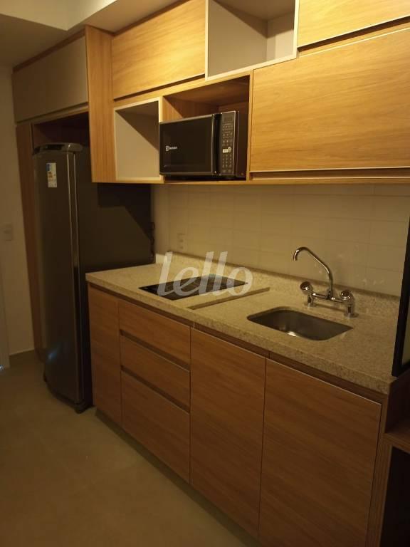 COZINHA de Apartamento para alugar, Padrão com 33 m², 1 quarto e em Vila Cordeiro - São Paulo