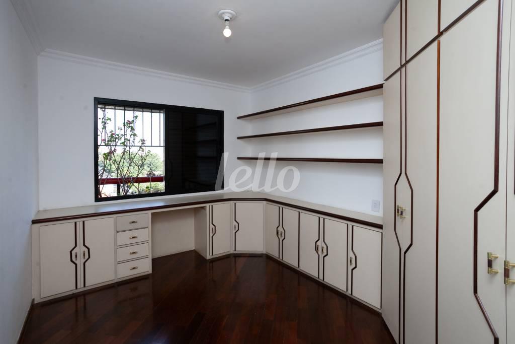 06DORMITORIO-2_002 de Apartamento para alugar, Padrão com 177 m², 4 quartos e 2 vagas em Vila Santo Estevão - São Paulo