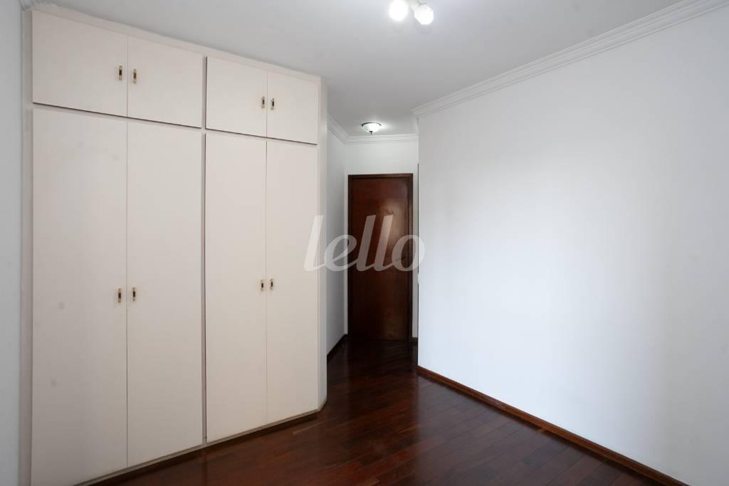 05DORMITORIO-1_002 de Apartamento para alugar, Padrão com 177 m², 4 quartos e 2 vagas em Vila Santo Estevão - São Paulo