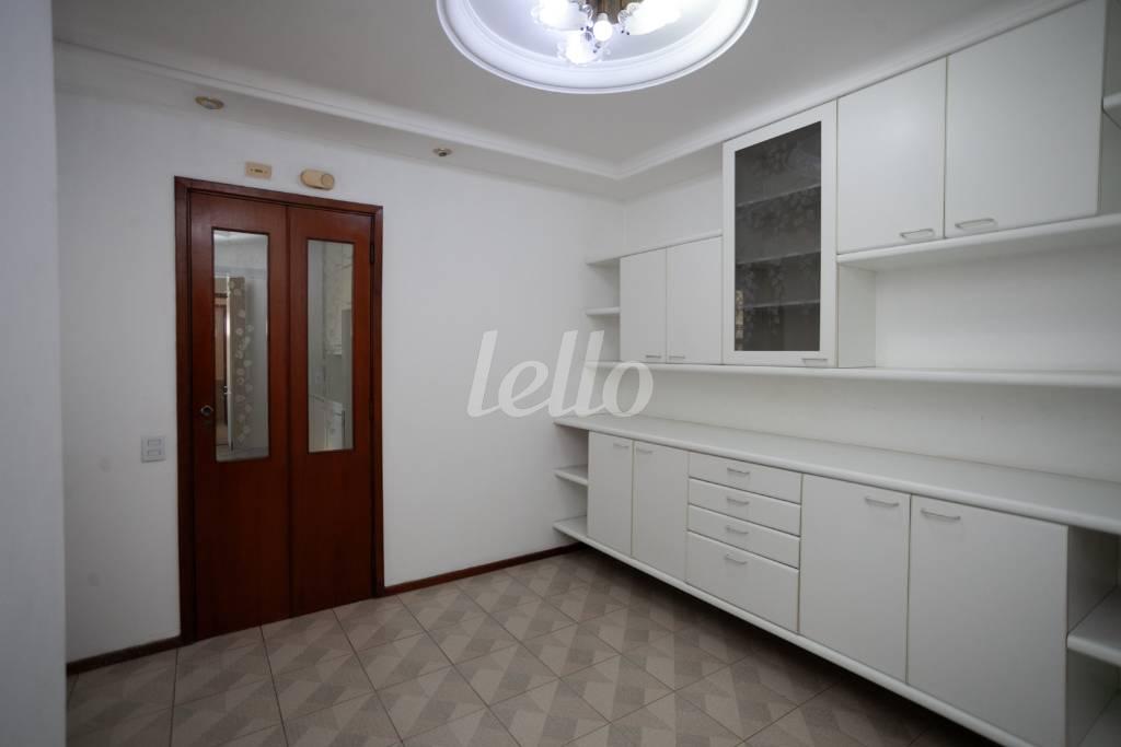 13COPA_001 de Apartamento para alugar, Padrão com 177 m², 4 quartos e 2 vagas em Vila Santo Estevão - São Paulo