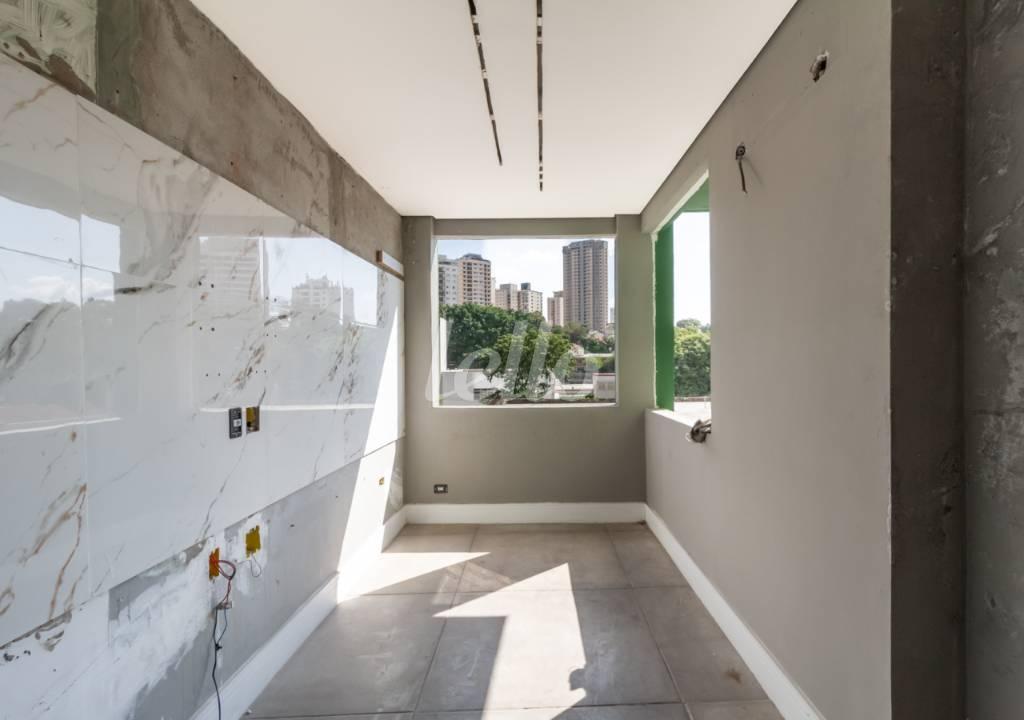 SALA de Casa para alugar, sobrado com 340 m², e 3 vagas em Santana - São Paulo